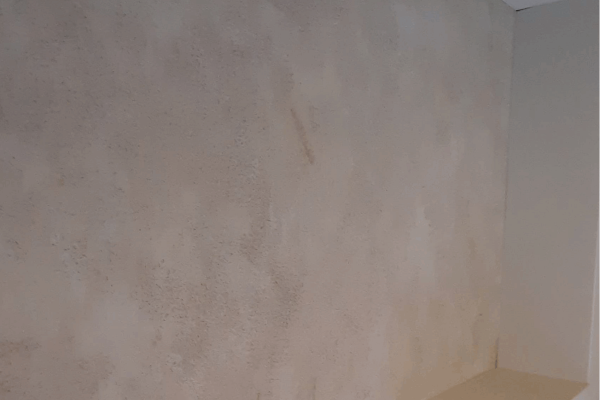 Sie sehen ein fugenloses Badezimmer